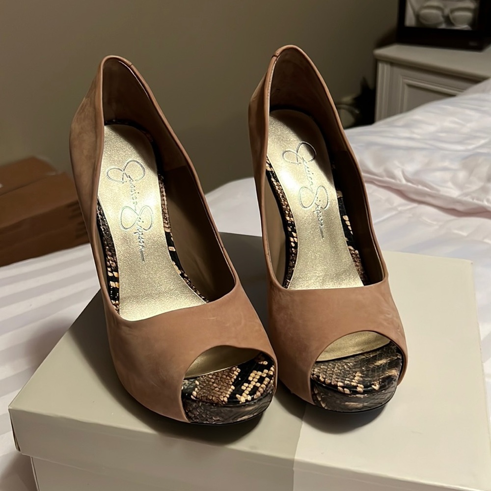 High heels, No Return